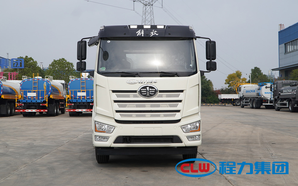 新型一汽解放15m34X2食用油輸送罐車汽油柴油油罐車加油車圖片2